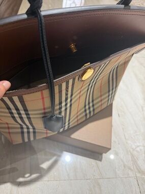 Burberry bag